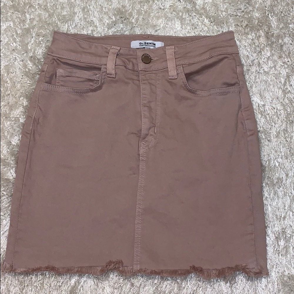 High waisted denim skirt in mauve